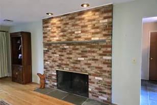 16 Woodcrest Dr, Hopewell Junction, NY 12533 - Photo 5