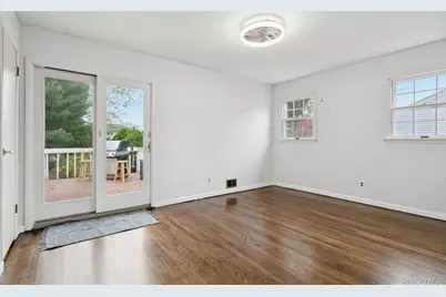 23 Tiffany Lane, Smithtown, NY 11787 - Photo 19