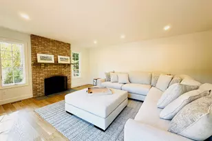 10 Ginny Ln, Hampton Bays, NY 11946 - Photo 7