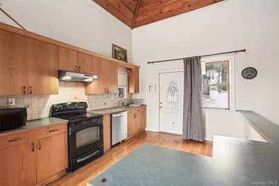 22 Raspberry Lane, Carmel, NY 10512 - Photo 3