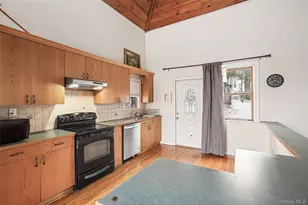 22 Raspberry Ln, Carmel, NY 10512 - Photo 3