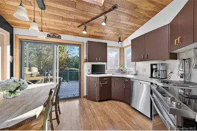 21 Forest Road, Kings Park, NY 11754 - Photo 5