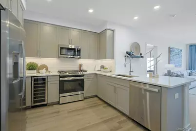 5105 Lucy Court #5105, Pearl River, NY 10965 - Photo 9