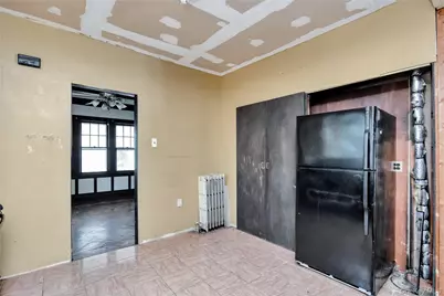 73 Peterson Place, Lynbrook, NY 11563 - Photo 21