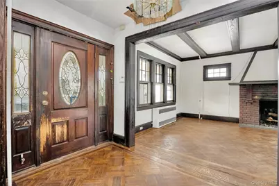 73 Peterson Place, Lynbrook, NY 11563 - Photo 7