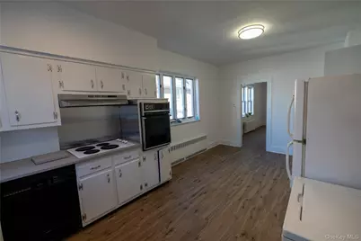 43 Fourth Street, Glen Cove, NY 11542 - Photo 19