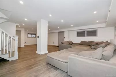 22 Olive Street, Great Neck, NY 11020 - Photo 23