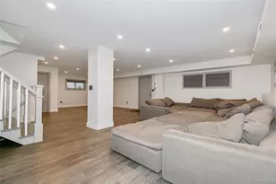 22 Olive St, Great Neck, NY 11020 - Photo 23