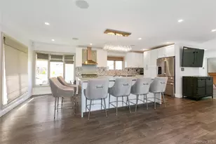 22 Olive St, Great Neck, NY 11020 - Photo 9