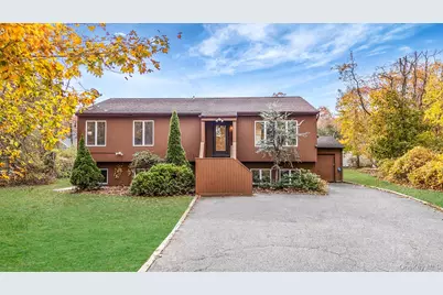 2074 Motor Parkway, Hauppauge, NY 11749 - Photo 1