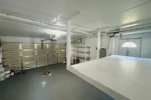 16 Middle Ln, Jericho, NY 11753 - Photo 13