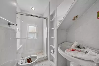 2247 Mickle Avenue, Bronx, NY 10469 - Photo 37