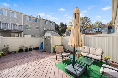 28 Berry Court, New York, NY 10309 - Photo 19