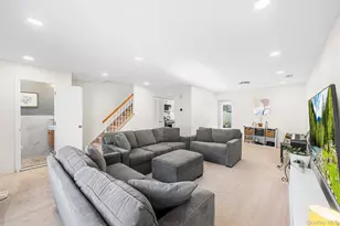 28 Berry Ct, New York, NY 10309 - Photo 5