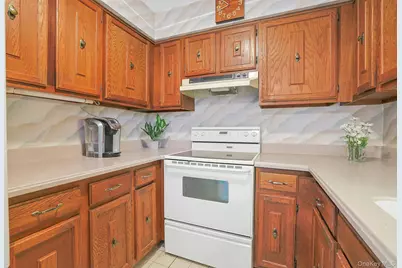 334 Richard Court, Pomona, NY 10970 - Photo 5