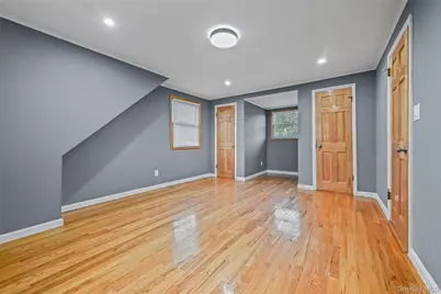 48 Circle Dr, Westbury, NY 11590 - Photo 9