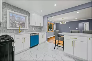 48 Circle Dr, Westbury, NY 11590 - Photo 5