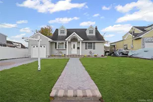 48 Circle Dr, Westbury, NY 11590 - Photo 17