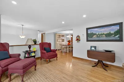 7 Colleen Lane, Wallkill, NY 12589 - Photo 9