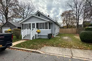 517 Flint St, Greenport, NY 11944 - Photo 3