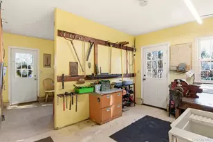 8 Old Wood Rd, Stony Brook, NY 11790 - Photo 23