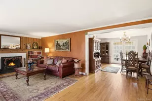 8 Old Wood Rd, Stony Brook, NY 11790 - Photo 3