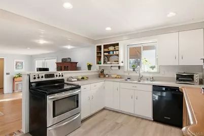 8 Old Wood Road, Stony Brook, NY 11790 - Photo 7