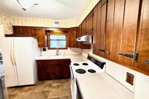 1 Abbie Ln, Hyde Park, NY 12538 - Photo 7