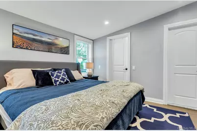 5 Cody Avenue, Glen Head, NY 11545 - Photo 17