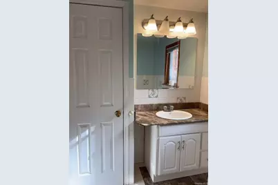 1010 Brent Drive, Wantagh, NY 11793 - Photo 17