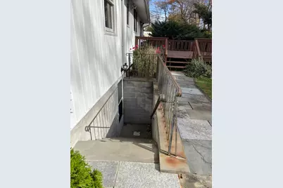 1010 Brent Drive, Wantagh, NY 11793 - Photo 29