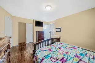 27 Kenwood Dr, Bohemia, NY 11716 - Photo 11