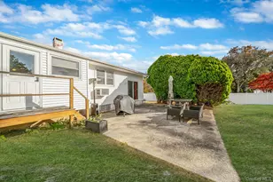 27 Kenwood Dr, Bohemia, NY 11716 - Photo 21