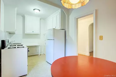 109-14 Ascan Avenue #4J, Forest Hills, NY 11375 - Photo 17