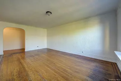 109-14 Ascan Avenue #4J, Forest Hills, NY 11375 - Photo 7