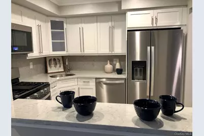 10 Westwood Drive #41, Westbury, NY 11590 - Photo 3