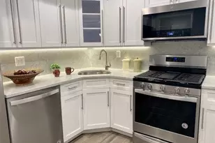 65 Westwood Dr, Westbury, NY 11590 - Photo 5