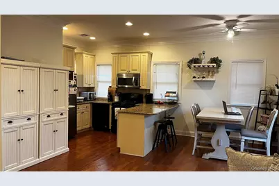 137 W Market Street, Long Beach, NY 11561 - Photo 3