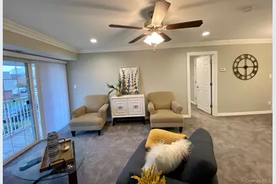 65 Westwood Drive #100, Westbury, NY 11590 - Photo 5