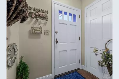 58 Chestnut Street, Lynbrook, NY 11563 - Photo 3