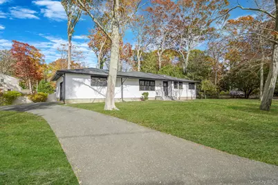 780 Westview Drive, Mattituck, NY 11952 - Photo 3