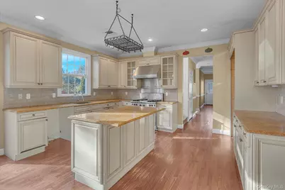 135 Elmwood Drive, Dix Hills, NY 11746 - Photo 9