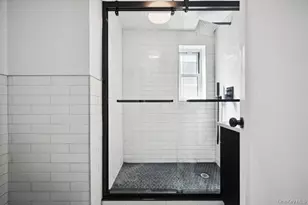 224 W 252nd St, Bronx, NY 10471 - Photo 15