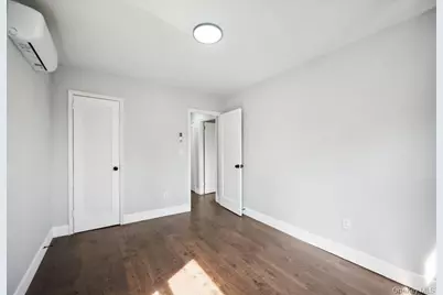 224 W 252nd Street, Bronx, NY 10471 - Photo 7