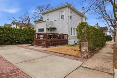 17 Park Place, Floral Park, NY 11001 - Photo 29