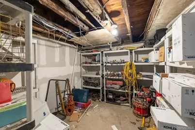 677 Van Nest Avenue, Bronx, NY 10462 - Photo 33