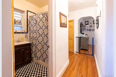 679 Van Nest Avenue, Bronx, NY 10462 - Photo 15