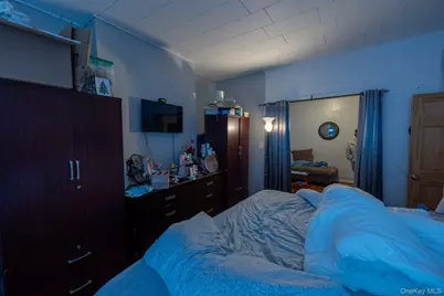 679 Van Nest Avenue, Bronx, NY 10462 - Photo 11