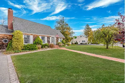 50 Mole Place, Amityville, NY 11701 - Photo 3