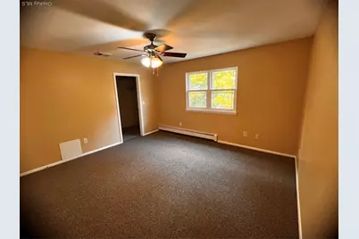11 Park Manor Court #11, Glen Cove, NY 11542 - Photo 13